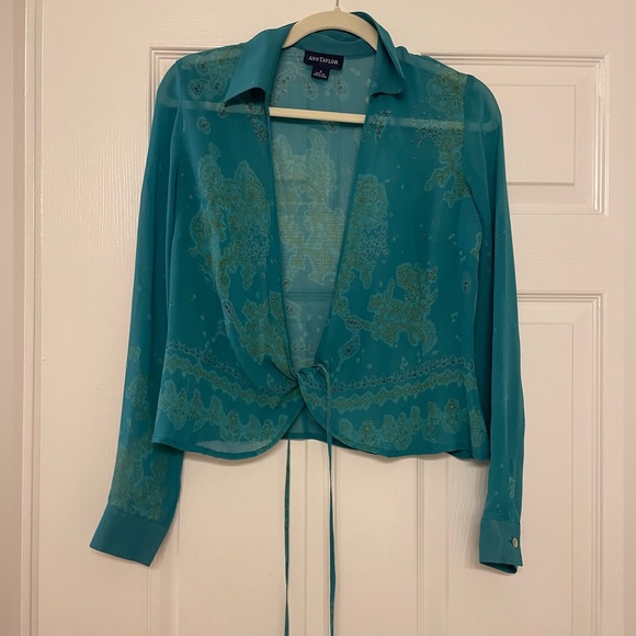 Ann Taylor 100% Silk Blouse Size XS, 2 - Picture 6 of 7